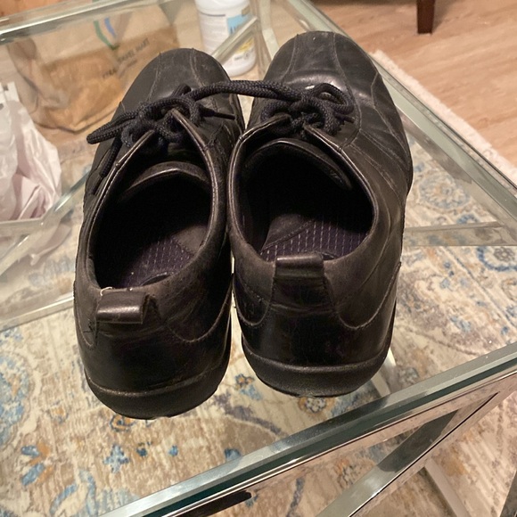 Born Men’s black leather lace up shoes - Picture 3 of 5